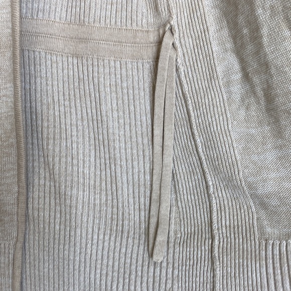 Lululemon Peace Of Mind Wrap in Cashew White - Picture 4 of 6